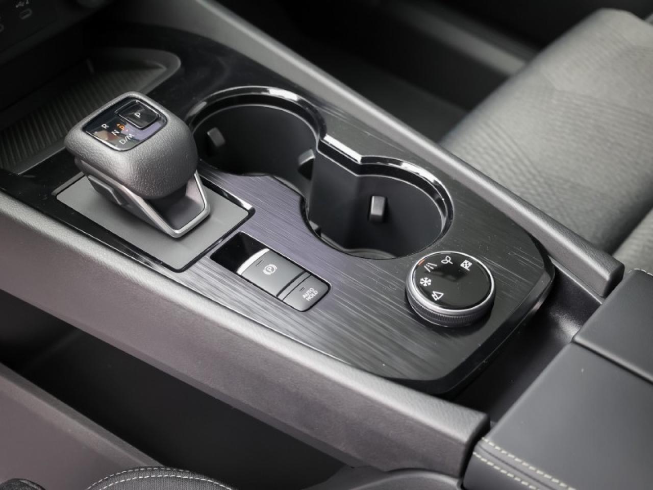 2025 Nissan Rogue SV Moonroof  - Moonroof -  Power Liftgate Photo