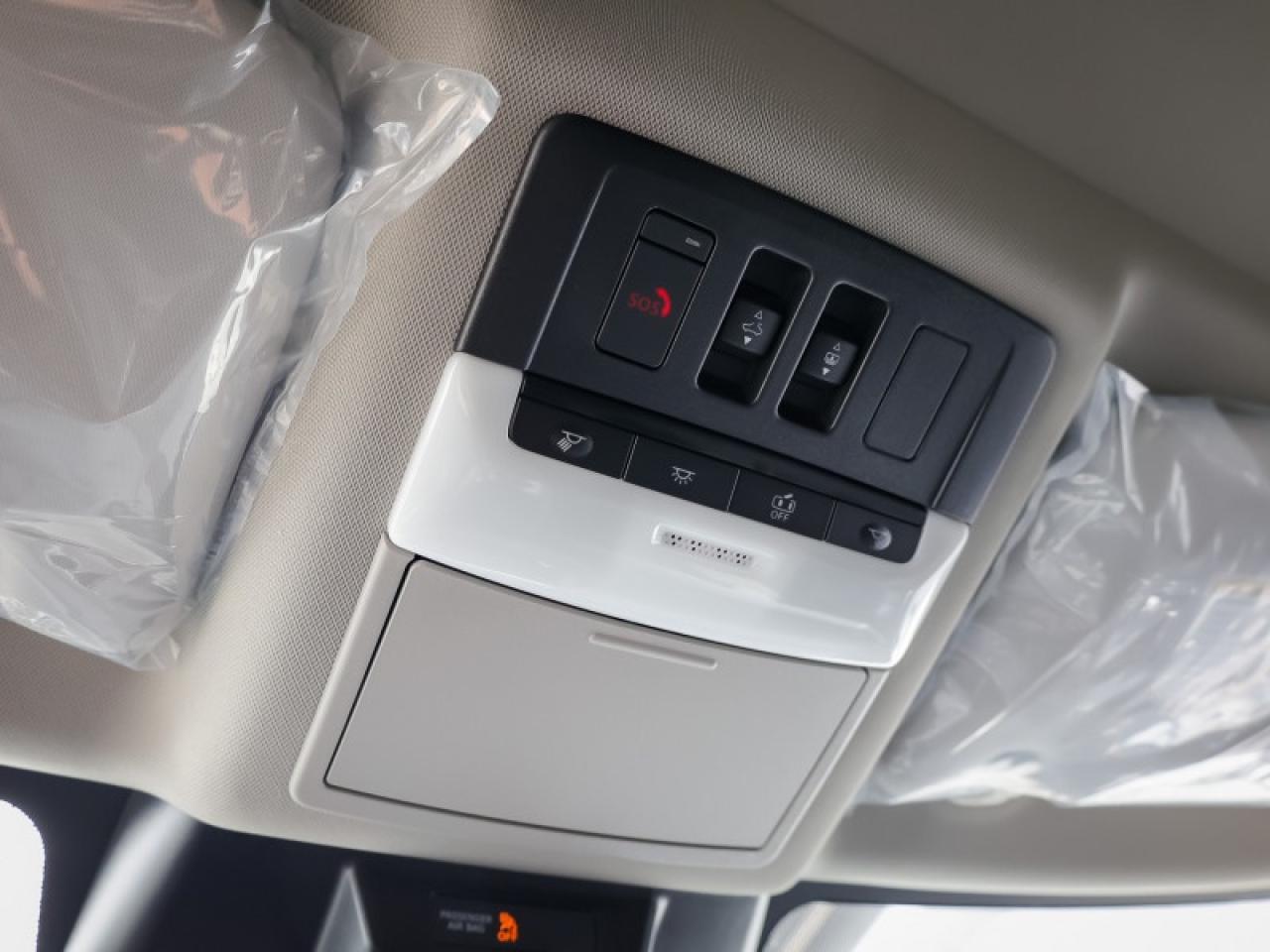 2025 Nissan Rogue SV Moonroof  - Moonroof -  Power Liftgate Photo