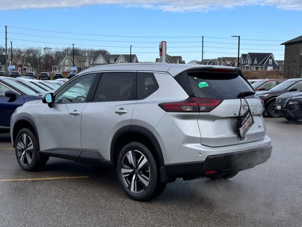 2025 Nissan Rogue AWD SV Moonroof Photo3