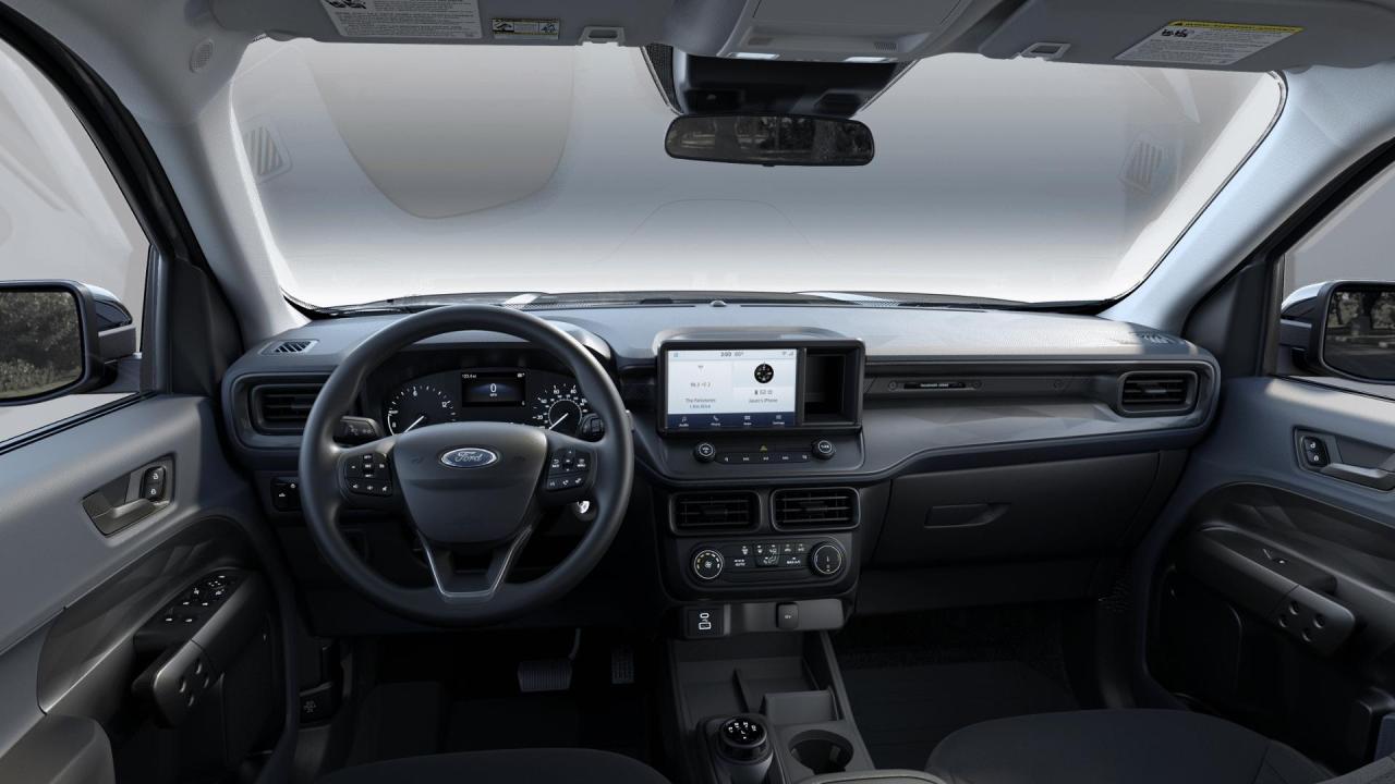 2024 Ford Maverick XLT AWD SuperCrew 300A Photo5