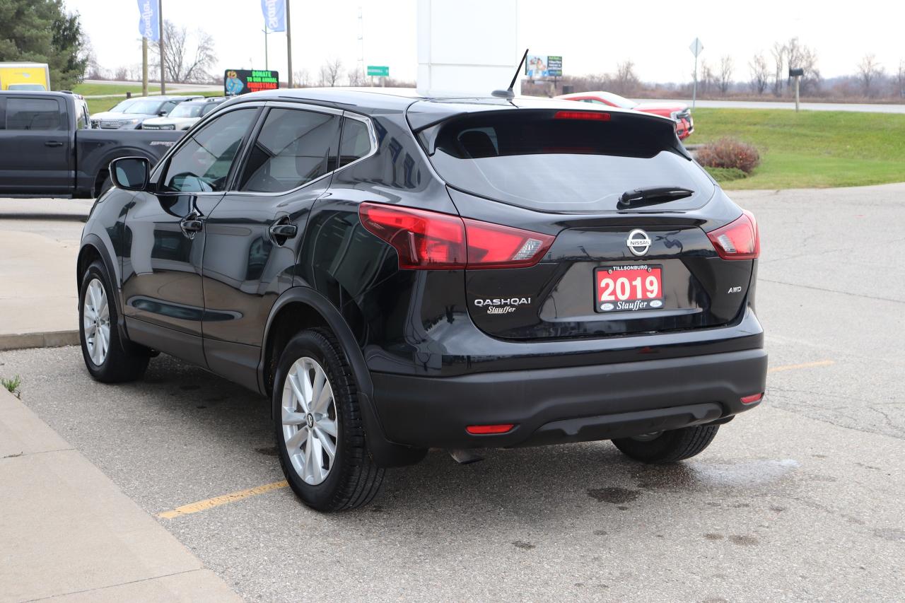 2019 Nissan Qashqai S AWD  CVT Photo