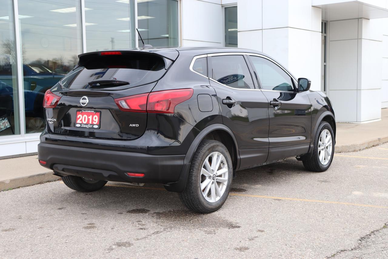 2019 Nissan Qashqai S AWD  CVT Photo