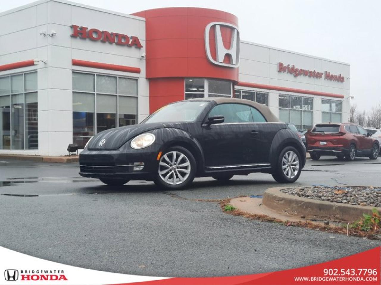 Used 2013 Volkswagen Beetle Convertible Highline for sale in Bridgewater, NS