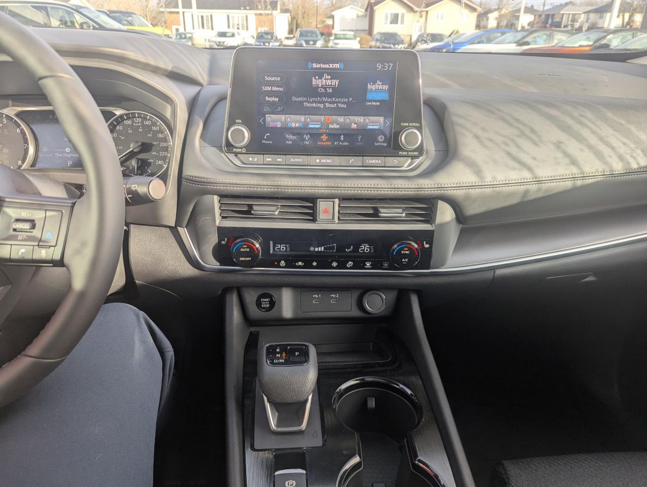2025 Nissan Rogue SV MOONROOF Photo28