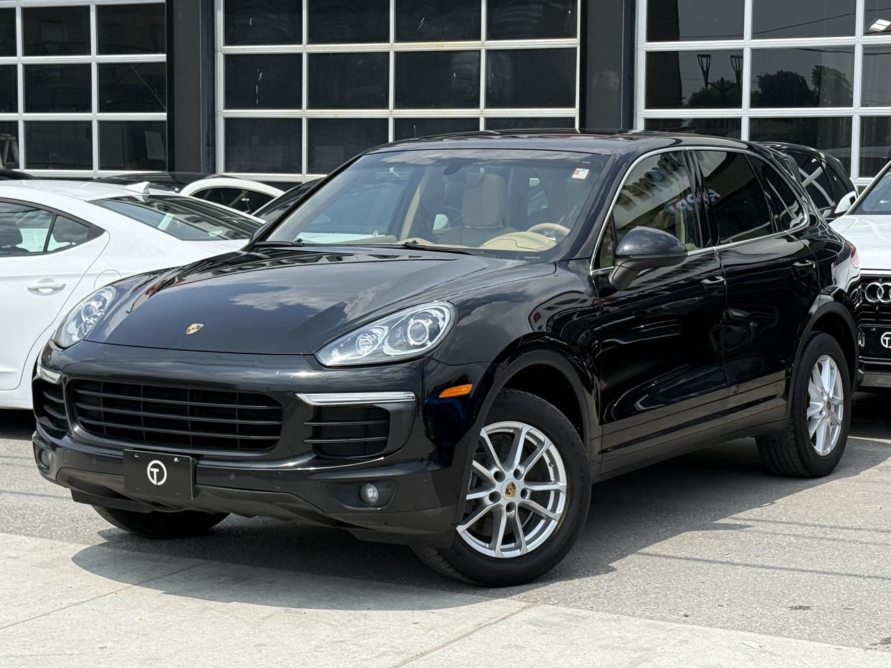 2016 Porsche Cayenne PREMIUM | PANO | NAVI | BACK UP CAMERA - Photo #4