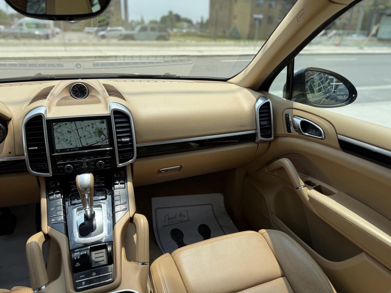 2016 Porsche Cayenne PREMIUM | PANO | NAVI | BACK UP CAMERA - Photo #15