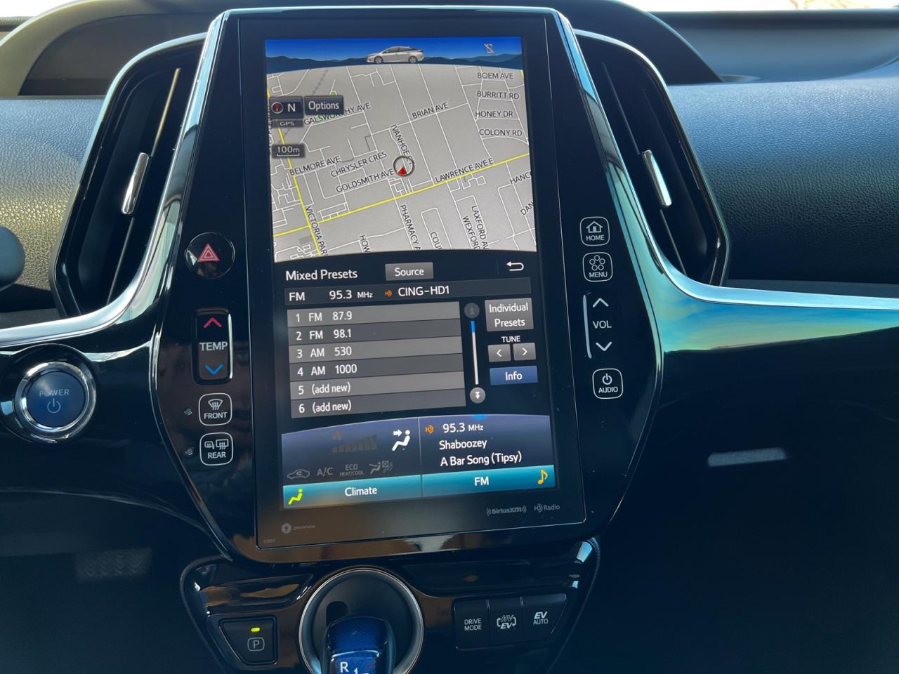 2021 Toyota Prius Prime Upgrade Auto Photo