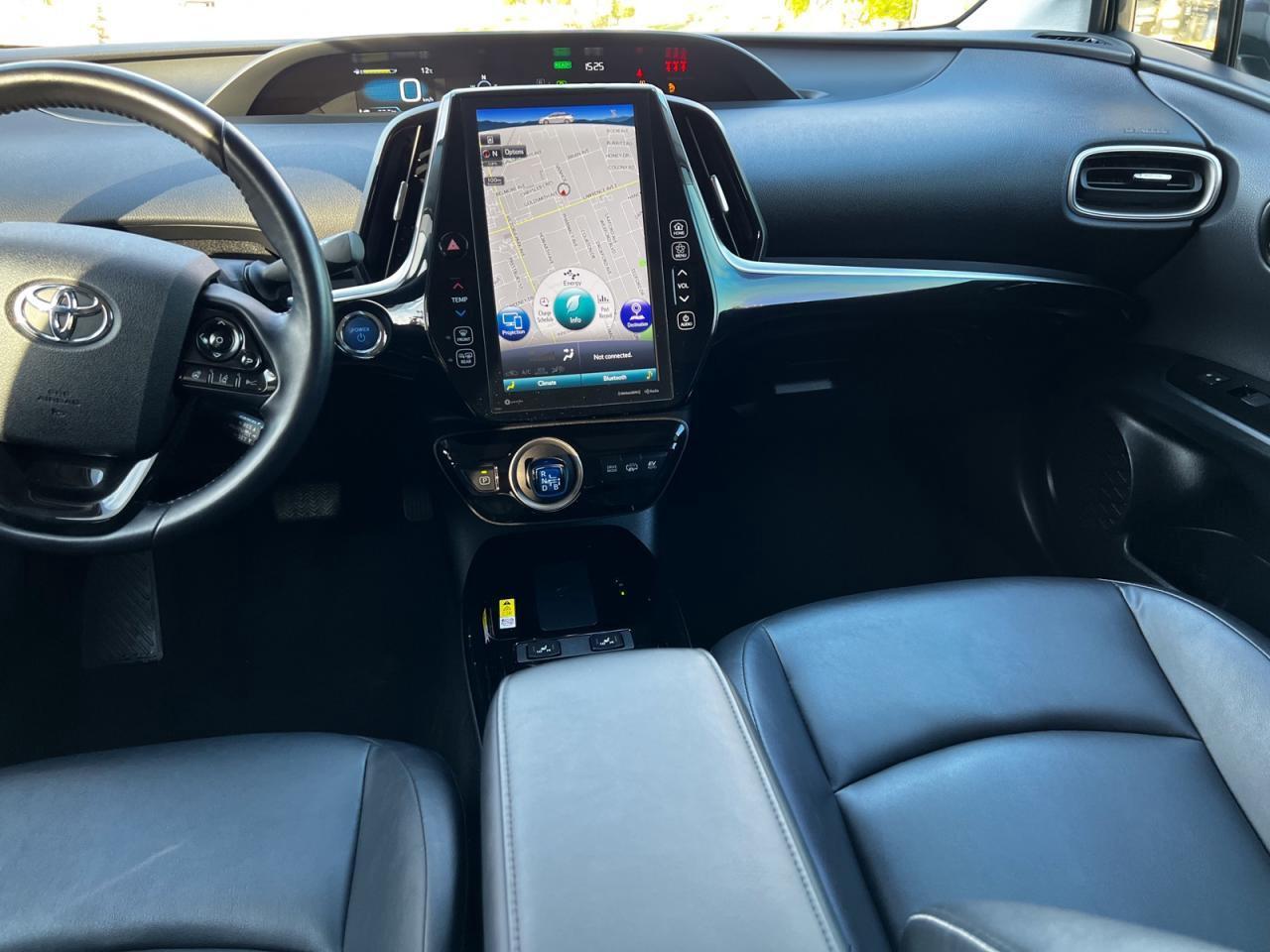 2021 Toyota Prius Prime Upgrade Auto Photo