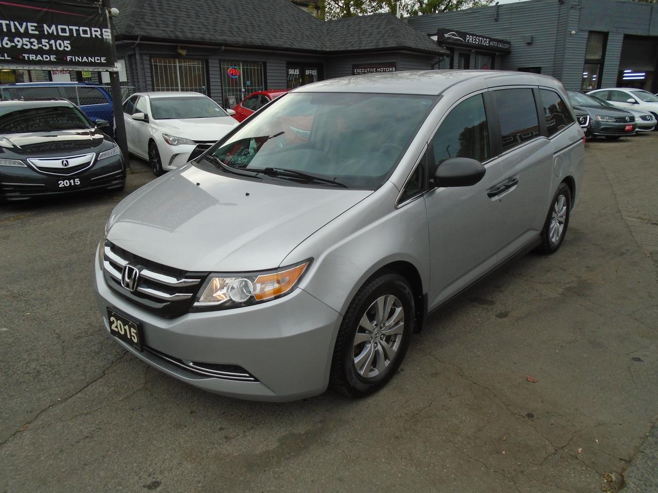 Used 2015 Honda Odyssey SE/ ONE OWNER / NEW BRAKES / SUPER CLEAN /REAR CAM for sale in Scarborough, ON