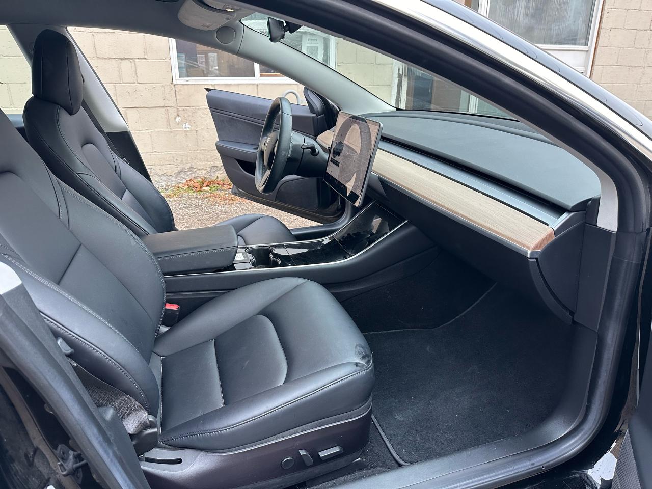 2018 Tesla Model 3 Electric - Photo #8
