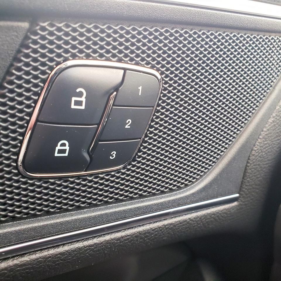 1734386803