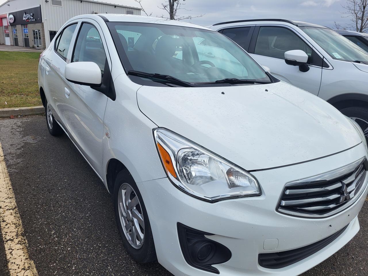 2018 Mitsubishi Mirage ES CVT Photo2