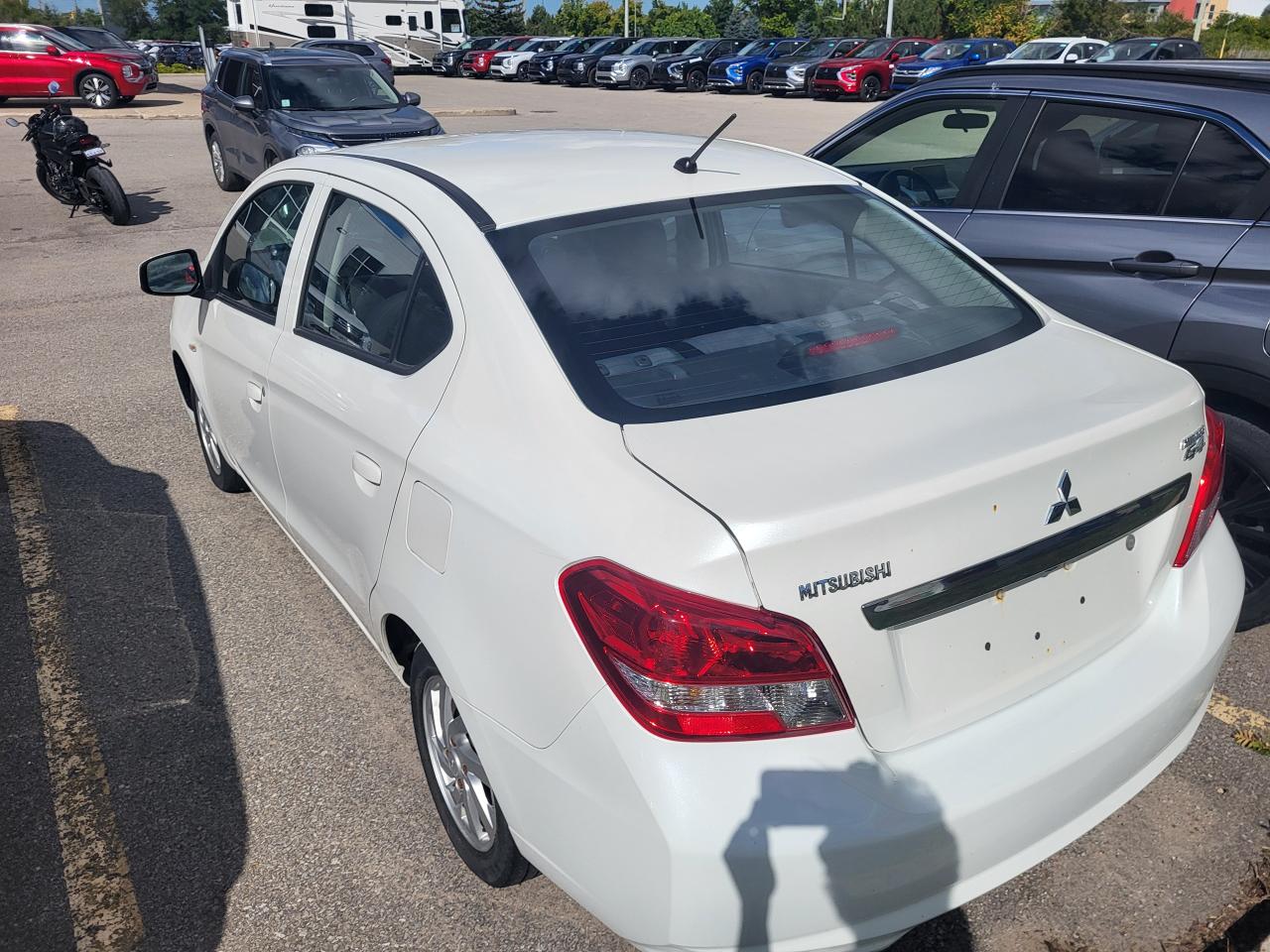 2018 Mitsubishi Mirage ES CVT Photo