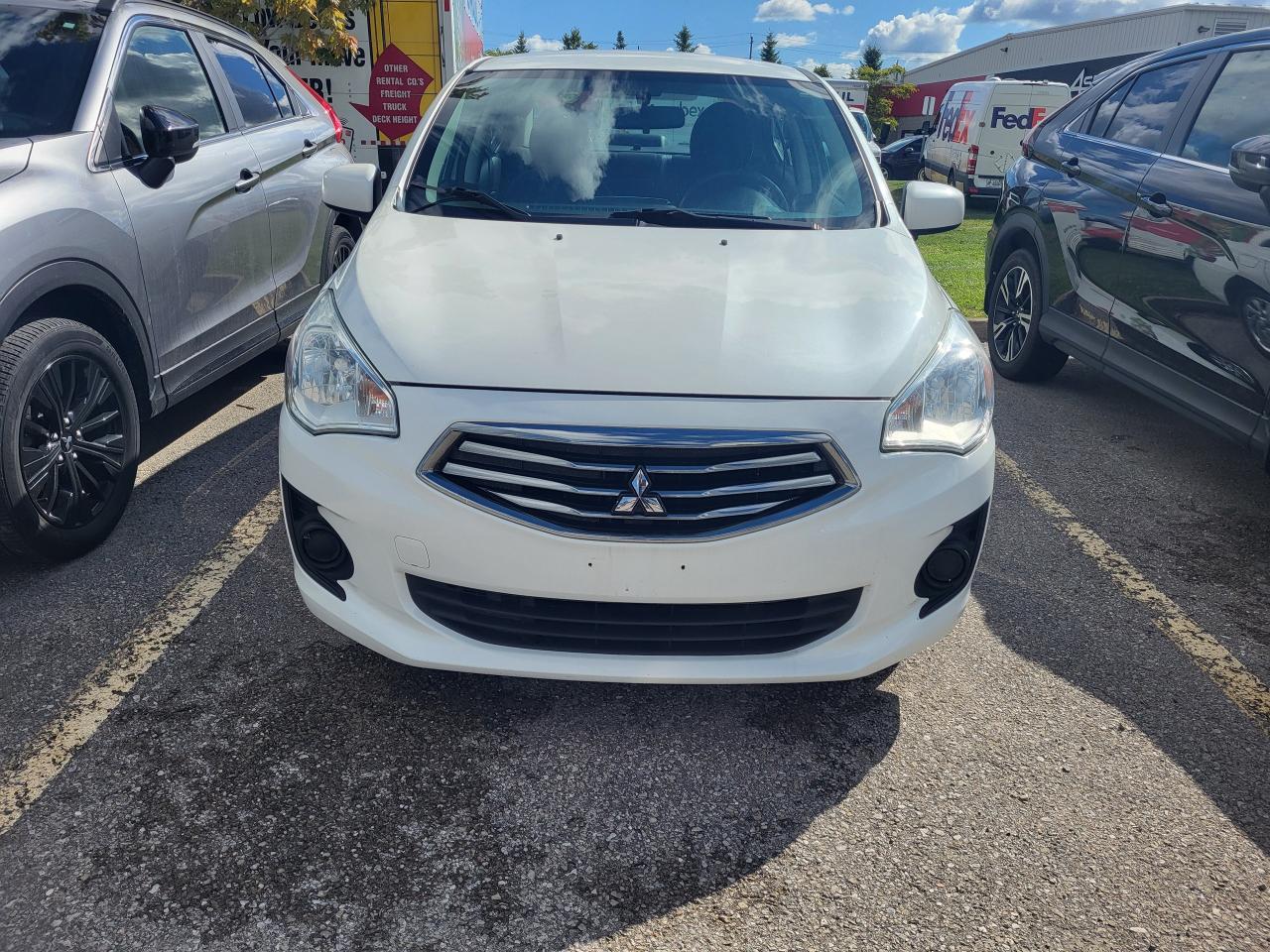 2018 Mitsubishi Mirage ES CVT Photo