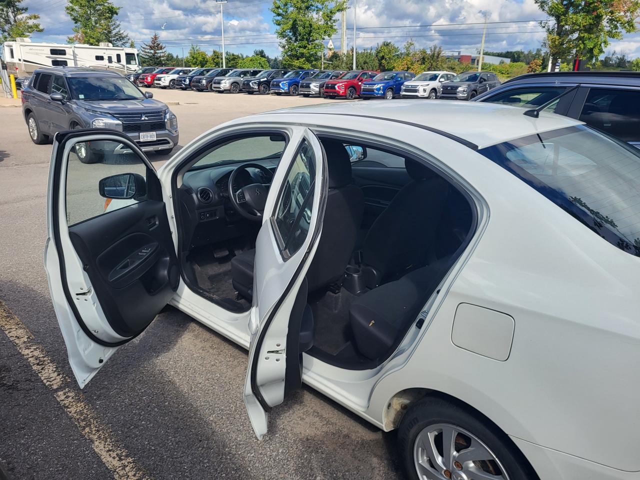 2018 Mitsubishi Mirage ES CVT Photo