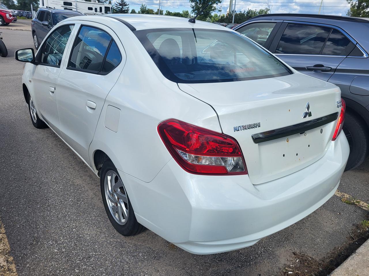 2018 Mitsubishi Mirage ES CVT Photo
