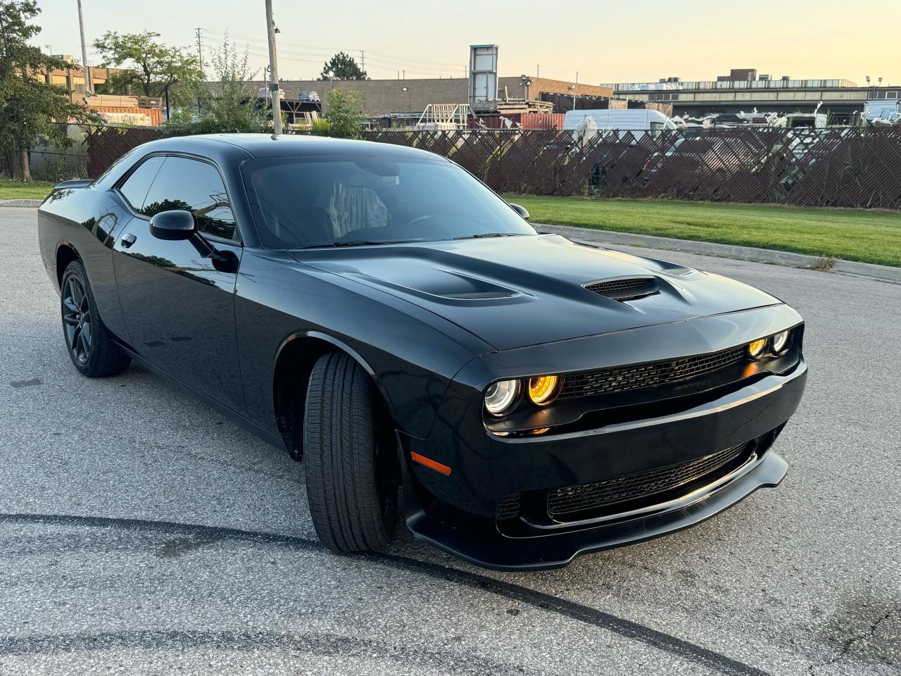 2023 Dodge Challenger GT Photo2