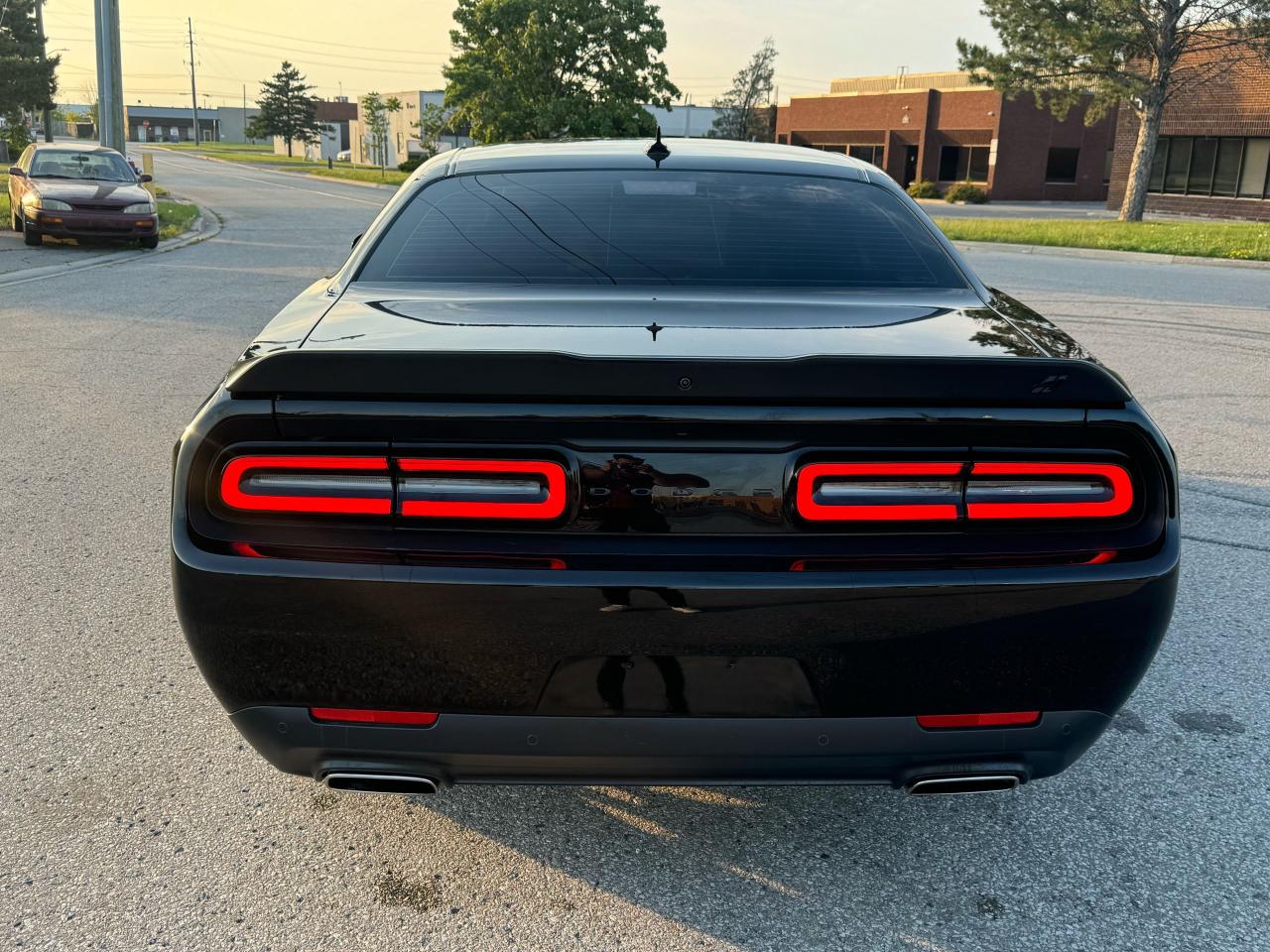 2023 Dodge Challenger GT Photo4