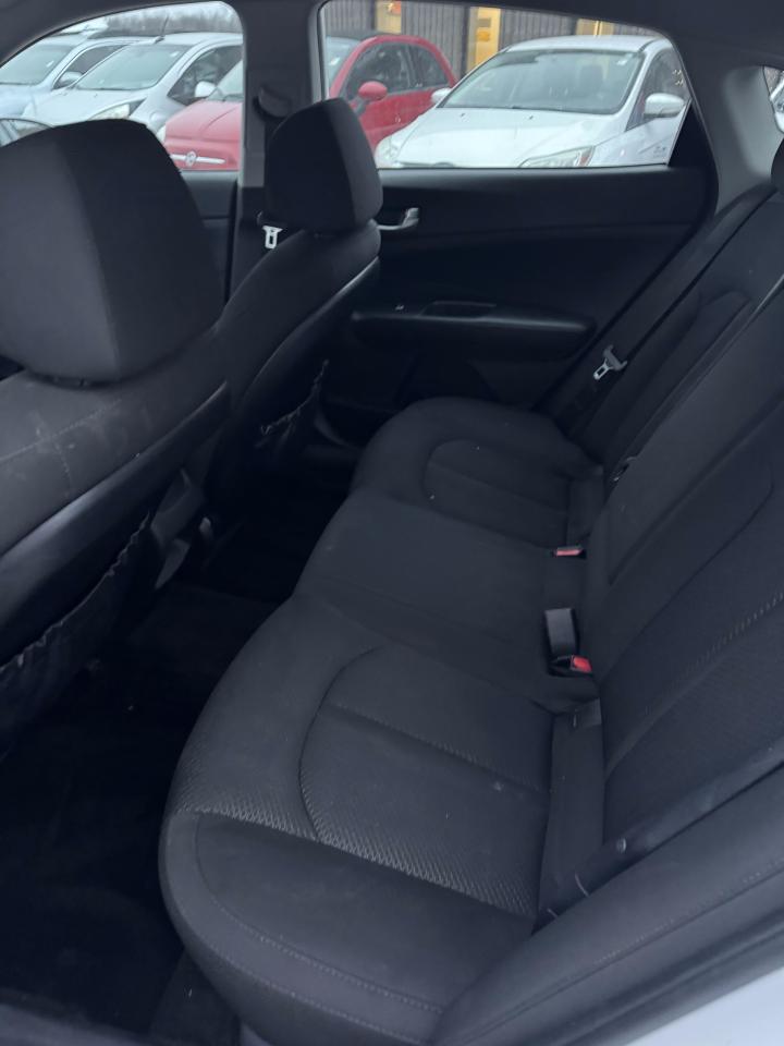 2018 Kia Optima LX AUTO - Photo #9