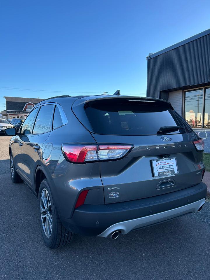 2021 Ford Escape SEL - Photo #7