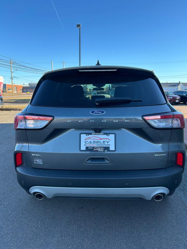 2021 Ford Escape SEL - Photo #6