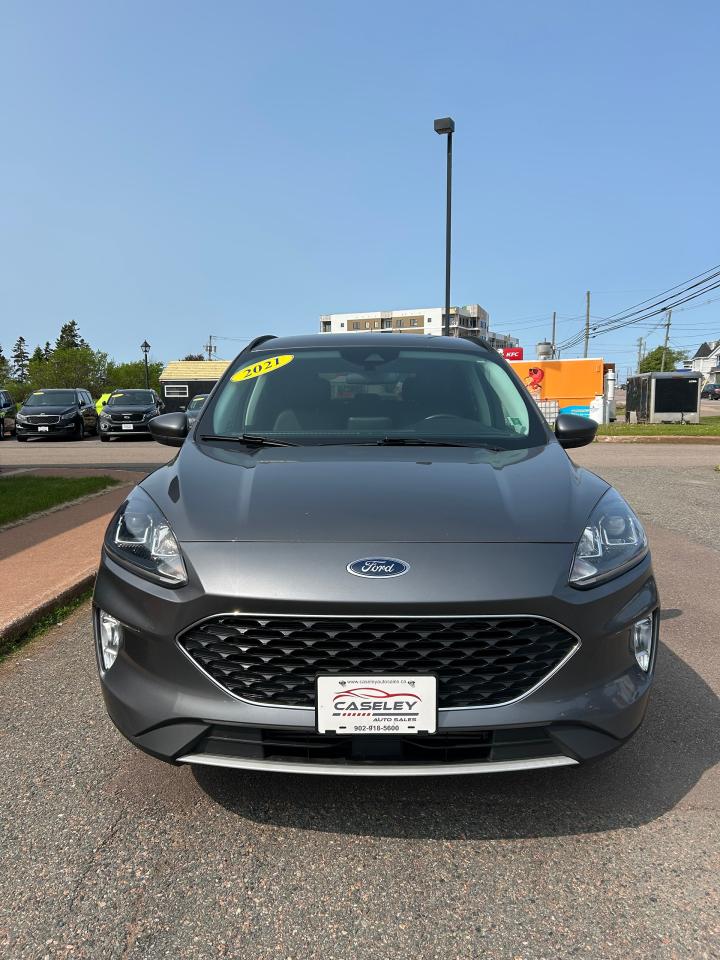 2021 Ford Escape SEL - Photo #2