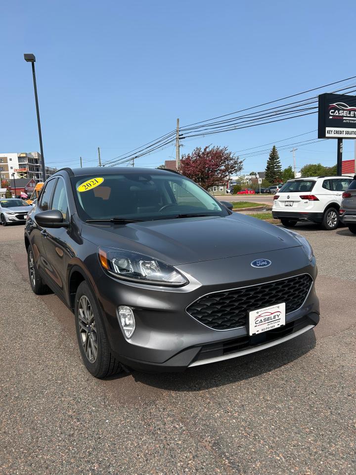 2021 Ford Escape SEL - Photo #3
