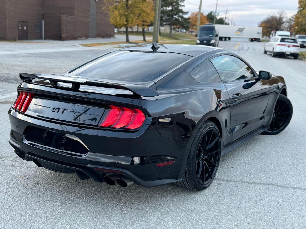 2021 Ford Mustang GT Premium Photo4