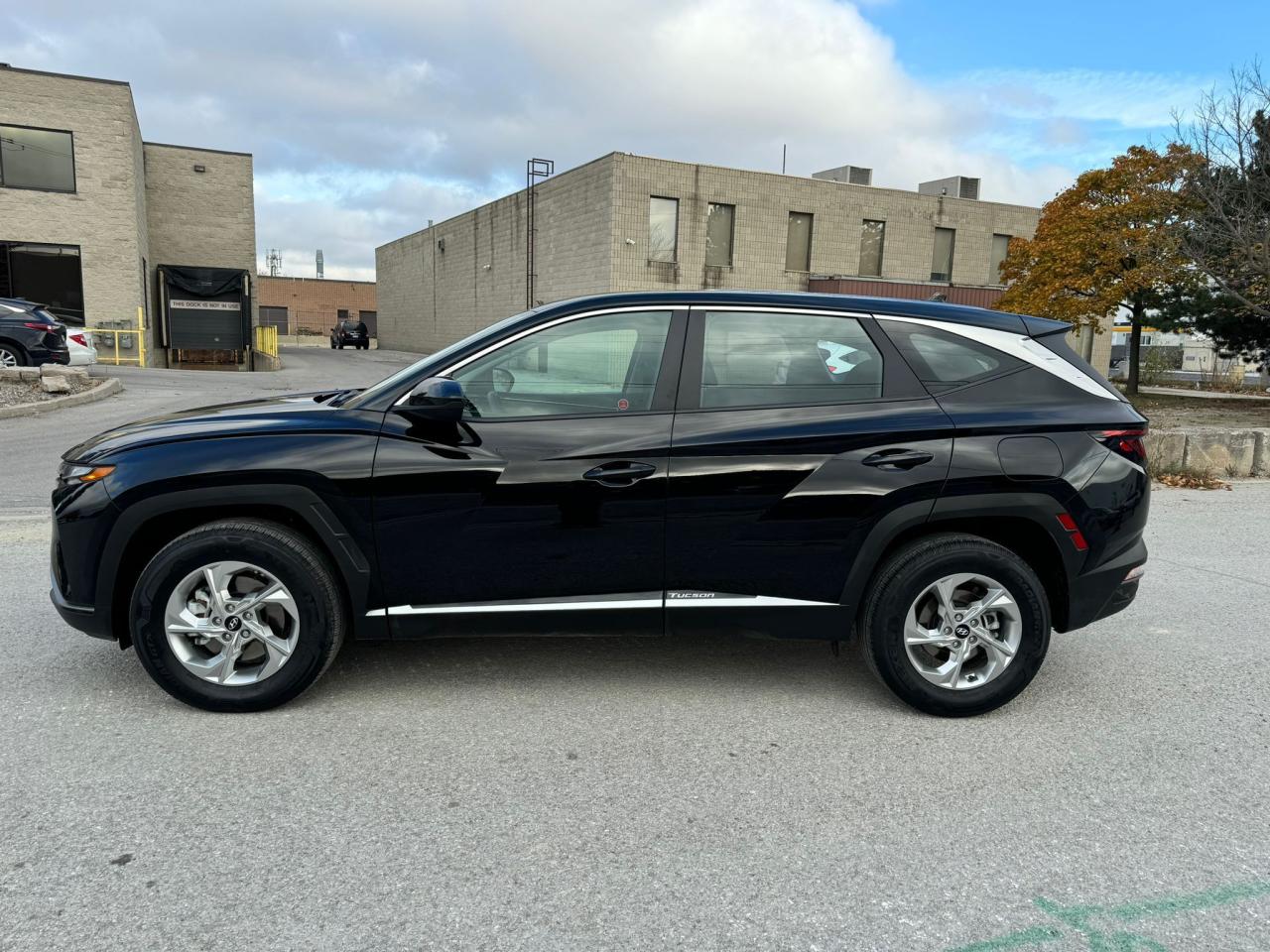 2023 Hyundai Tucson Essential Photo4