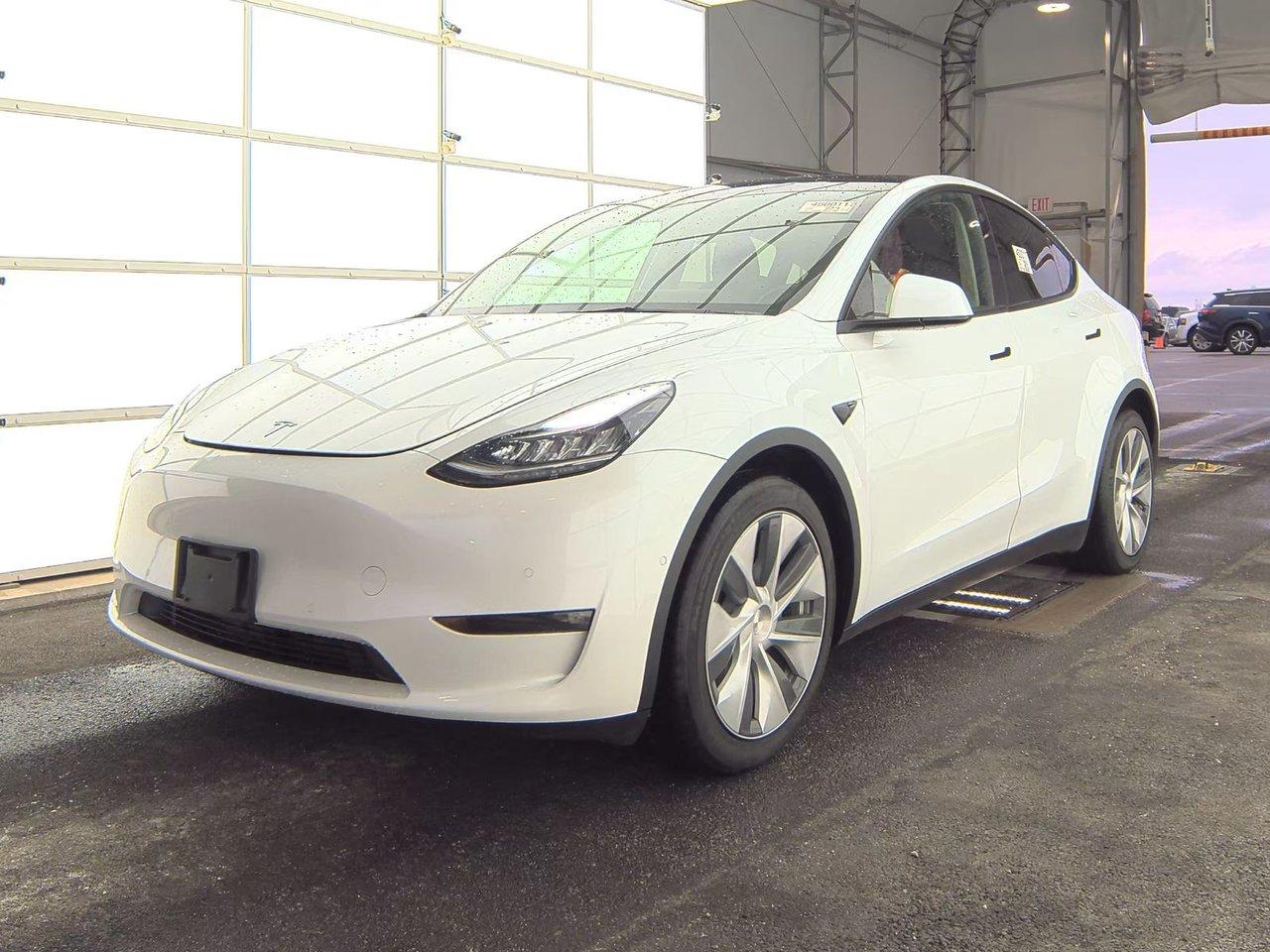 Used 2023 Tesla Model Y CERTIFIED-FINANCE AVAIL-TESLA WARRANTY-ONLY 25KM for sale in Toronto, ON