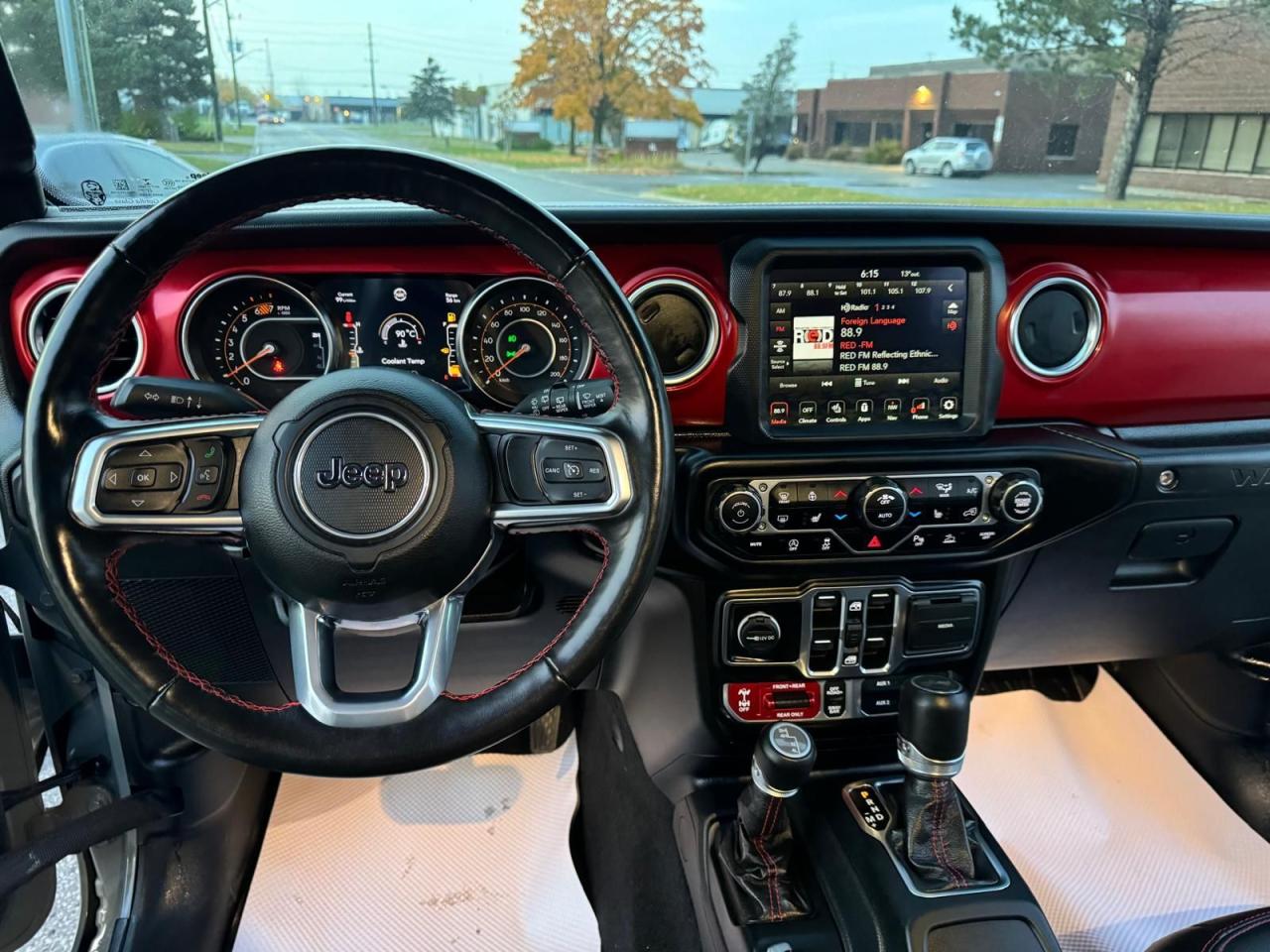 2023 Jeep Wrangler RUBICON - Photo #20
