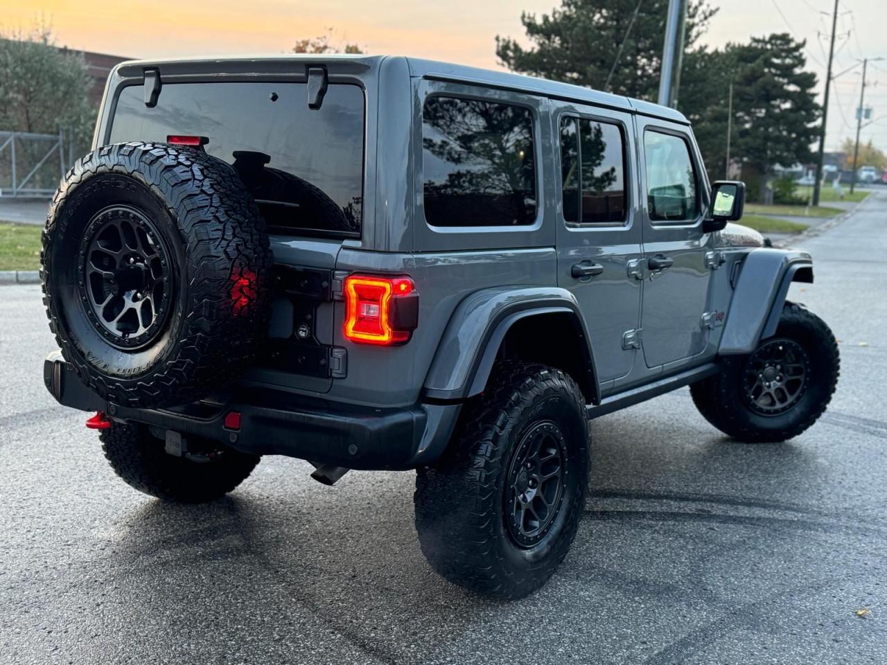 2023 Jeep Wrangler RUBICON - Photo #11