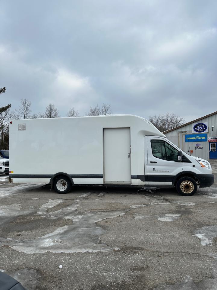 2019 Ford Transit XLT - Photo #2