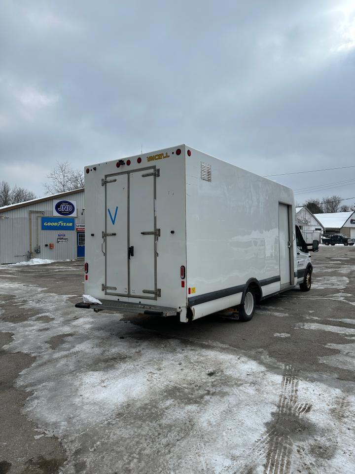 2019 Ford Transit XLT - Photo #3