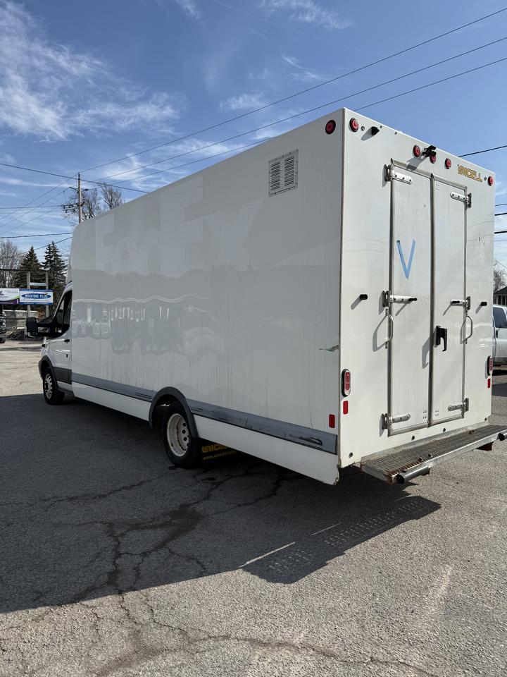 2019 Ford Transit XLT Photo