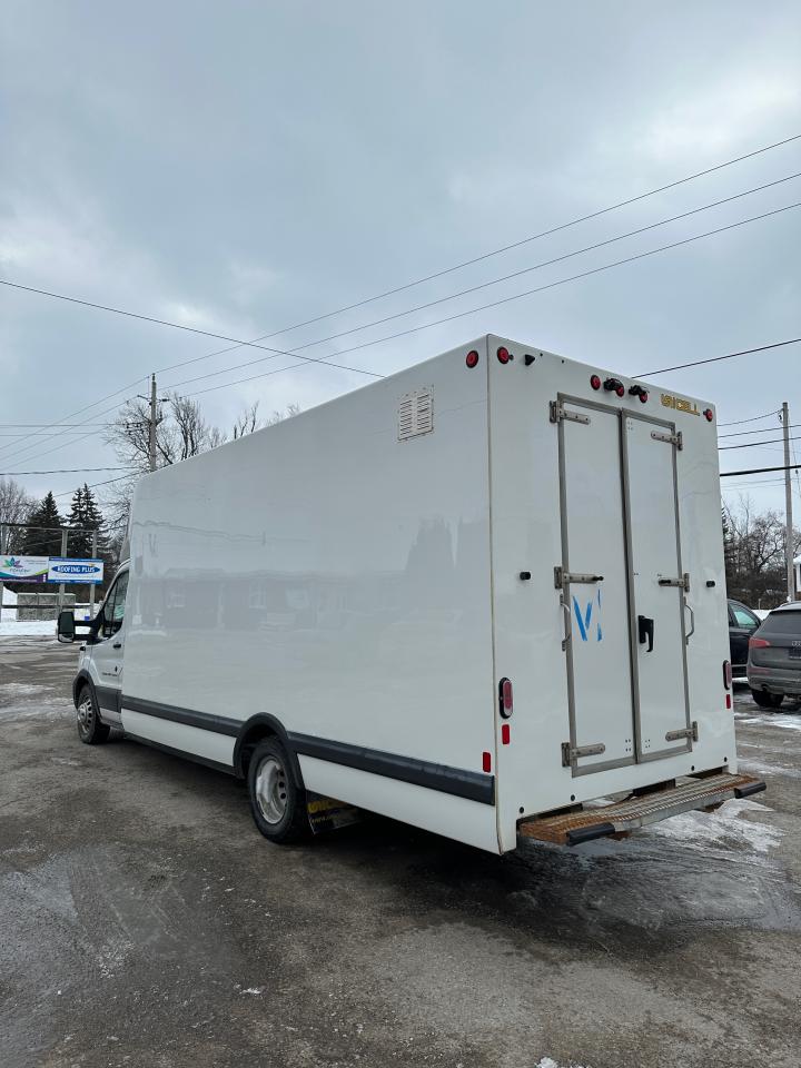 2020 Ford Transit XLT - Photo #5