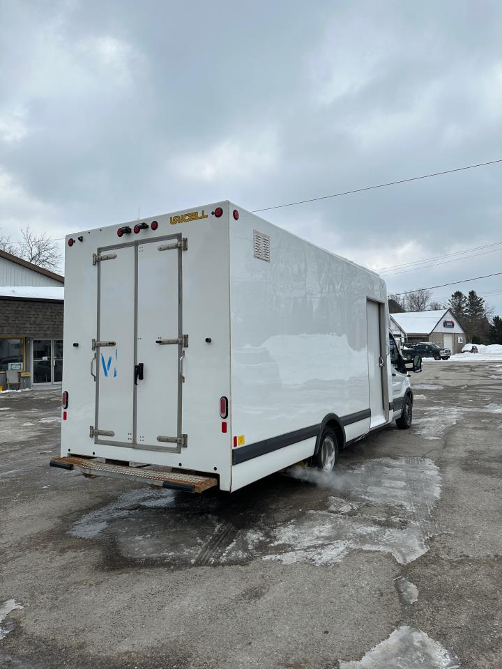 2020 Ford Transit XLT - Photo #3