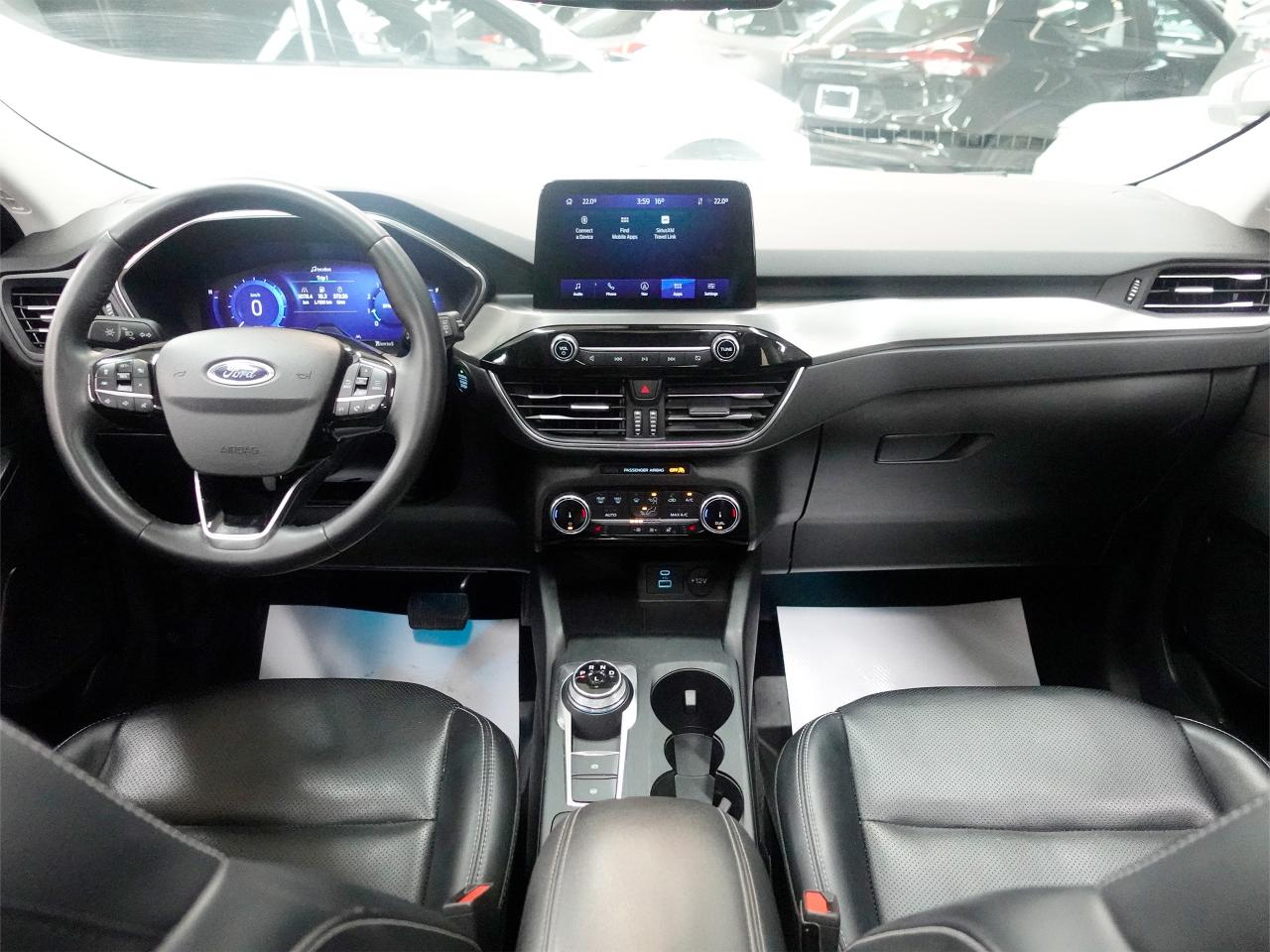 2022 Ford Escape TITANIUM | AWD | Nav | Leather | Sunroof | CarPlay