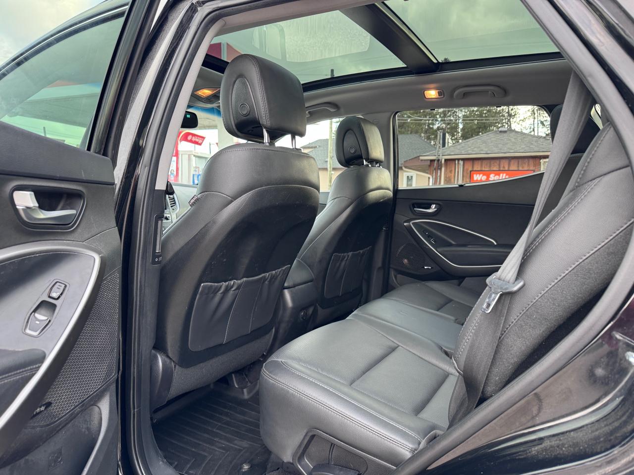 2018 Hyundai Santa Fe Sport Limited 4x4 panoramic roof navigation - Photo #9