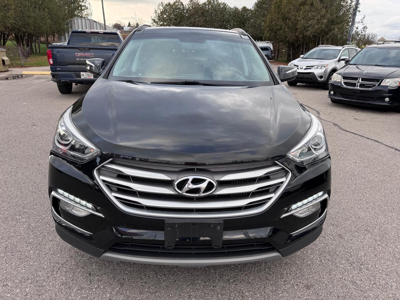 2018 Hyundai Santa Fe Sport Limited 4x4 panoramic roof navigation
