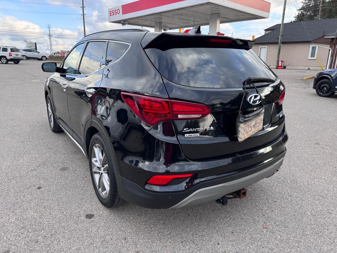 2018 Hyundai Santa Fe Sport Limited 4x4 panoramic roof navigation - Photo #10