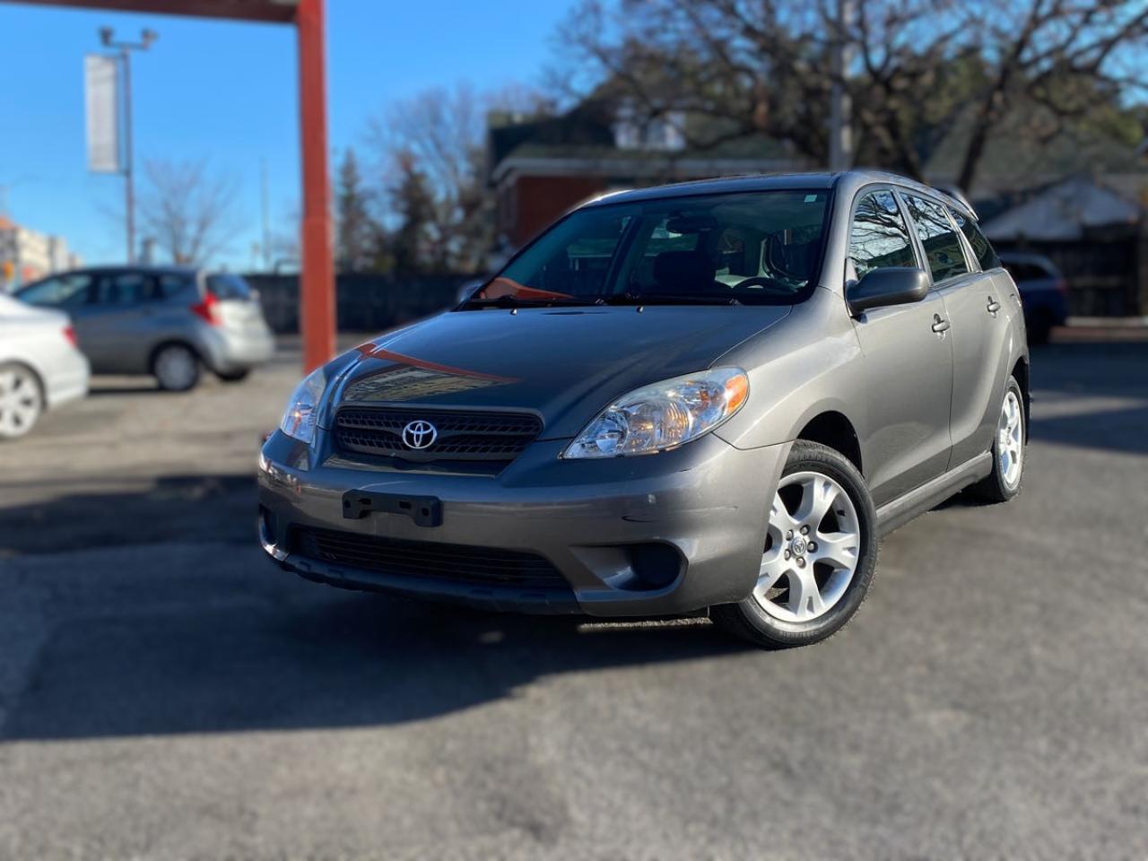 Used 2005 Toyota Matrix XR Automatic Hatchback incl. winter tires on rims for sale in Ottawa, ON