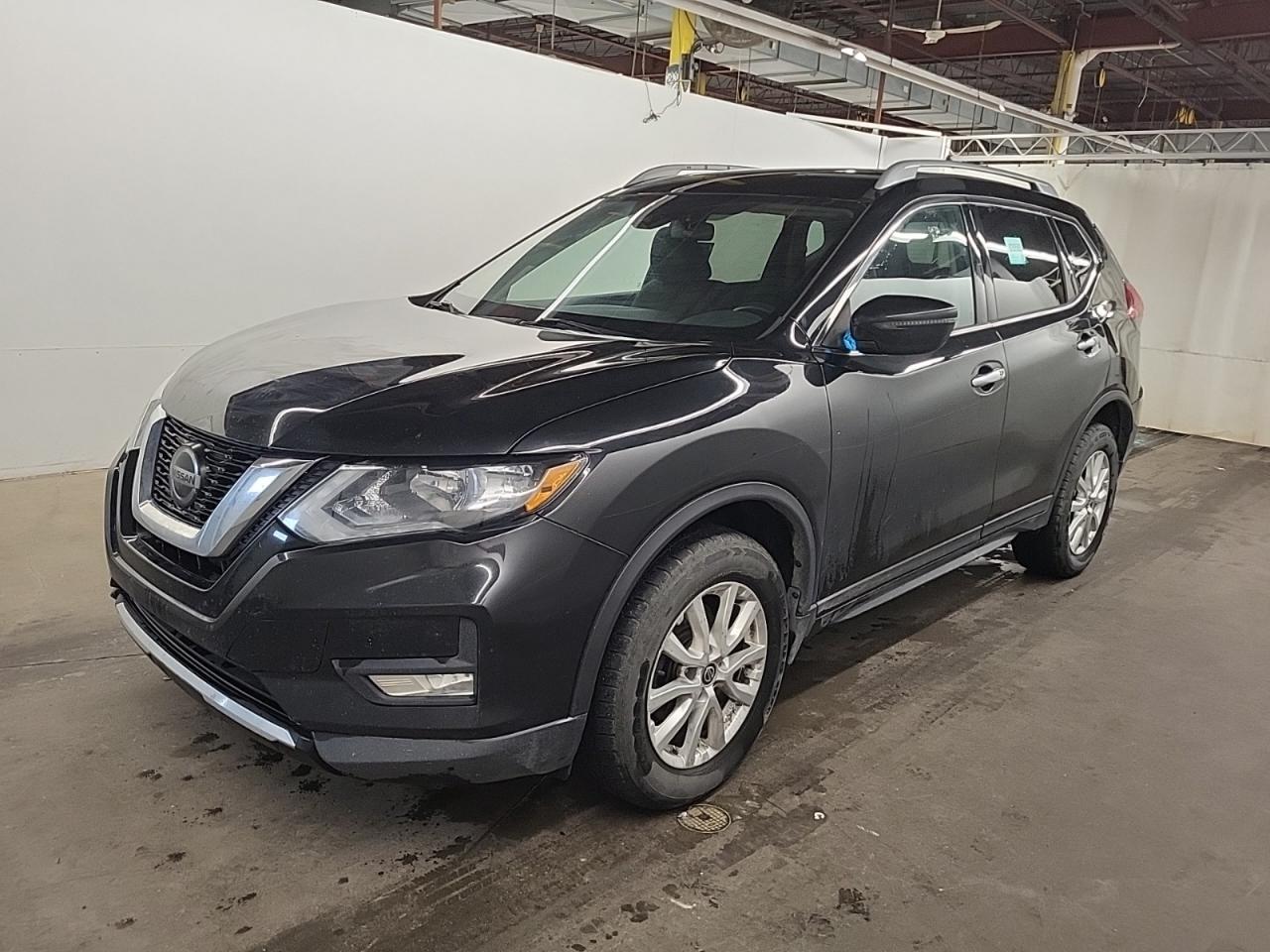 Used 2019 Nissan Rogue SV AWD / Blind Spot / Reverse Camera / Heated Seats for sale in Mississauga, ON