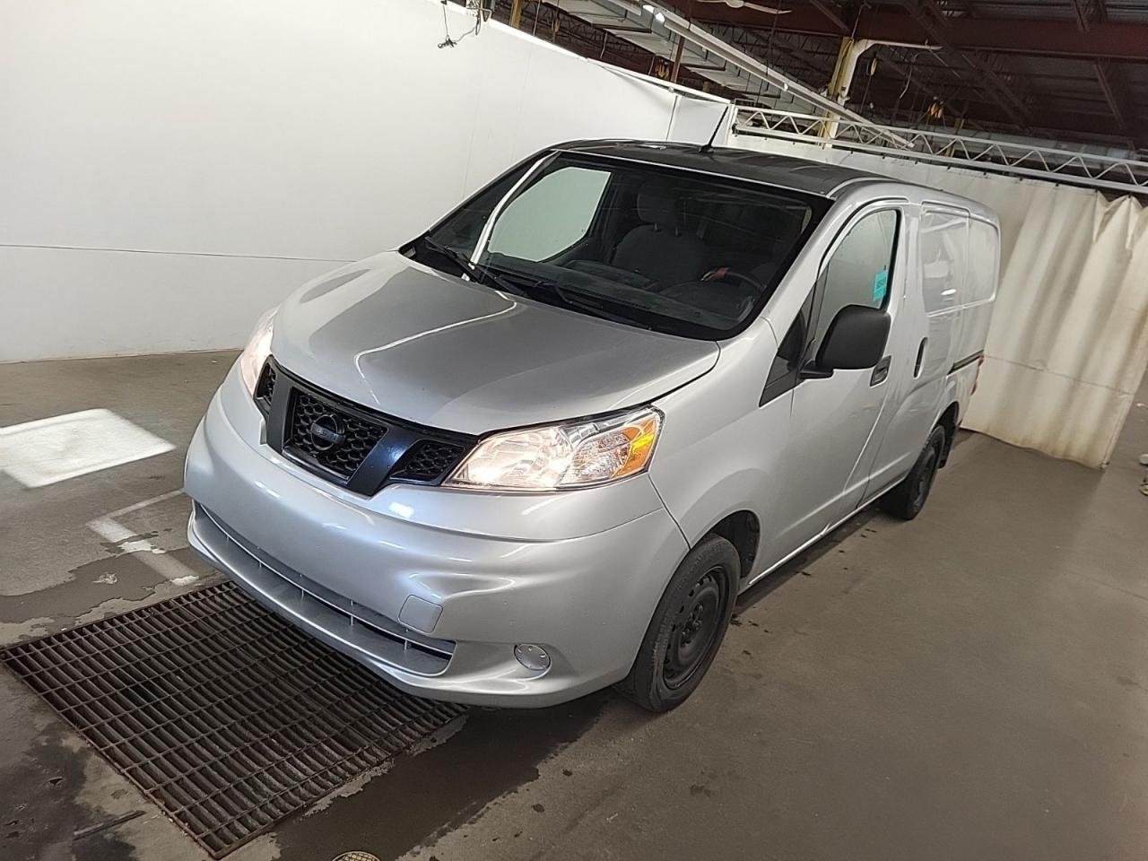 Used 2018 Nissan NV200 S / Reverse Camera / Cruise Control / Bluetooth for sale in Mississauga, ON