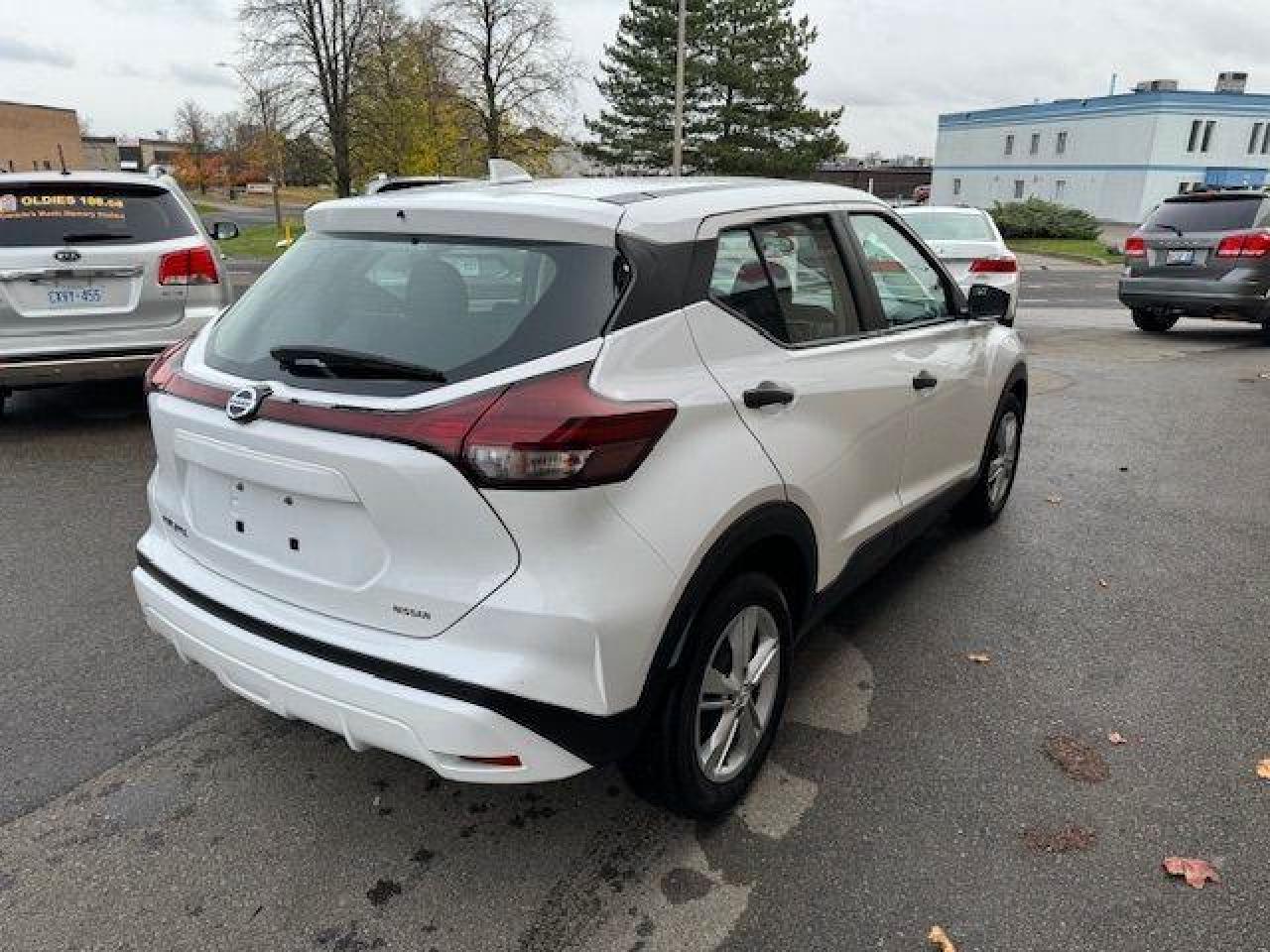 2021 Nissan Kicks S ACCIDENT FREE,56000KM - Photo #6