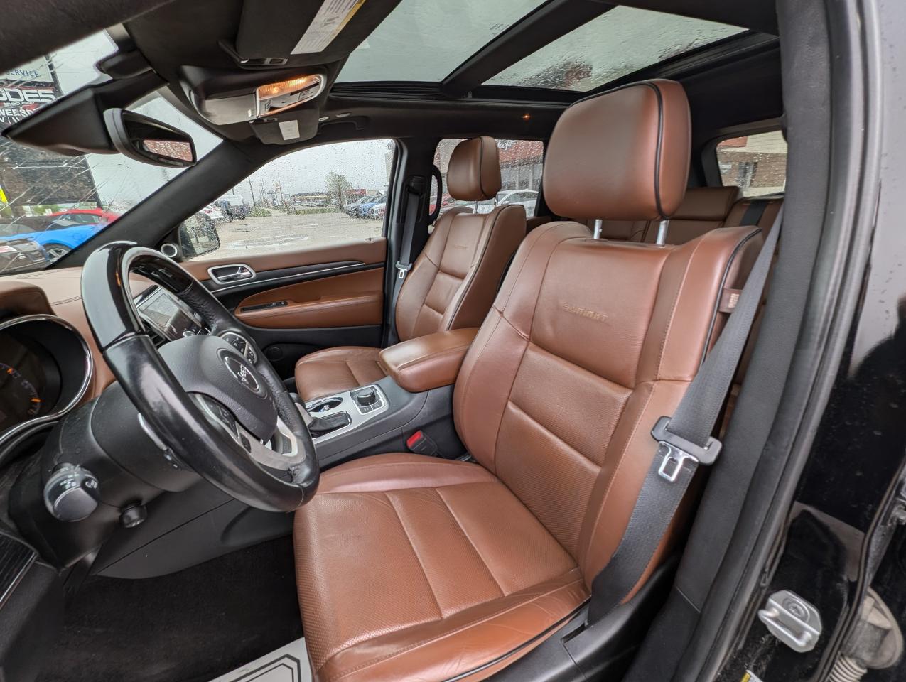 2019 Jeep Grand Cherokee Summit | Manitoba Owned | Heated Cooled Seats - Photo #14