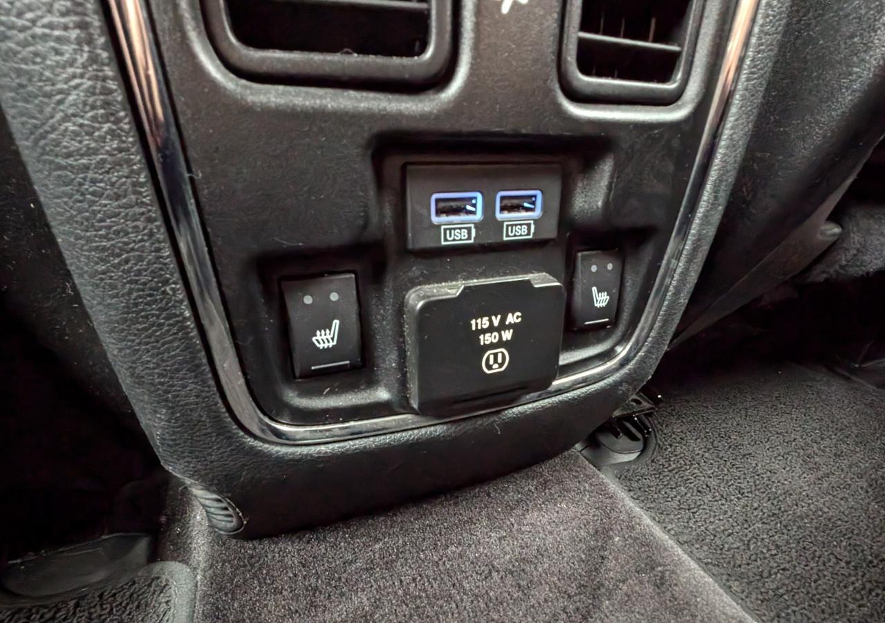 2019 Jeep Grand Cherokee Summit | Manitoba Owned | Heated Cooled Seats - Photo #8