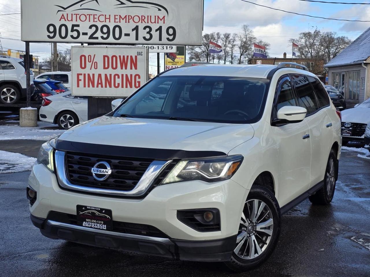 Used 2018 Nissan Pathfinder SV TECH  Pearl White AWD / 7 PASS / Navi / Blind Spot for sale in Mississauga, ON