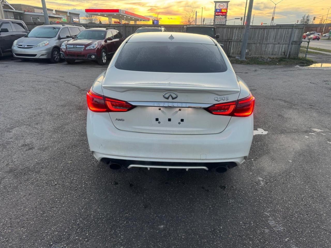 2018 Infiniti Q50 3.0T LUXE, Q50S, AWD, ONLY 83KMS, CERTIFIED - Photo #4