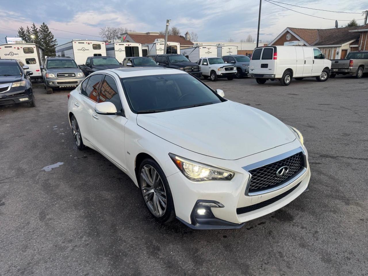 2018 Infiniti Q50 3.0T LUXE, Q50S, AWD, ONLY 83KMS, CERTIFIED - Photo #7